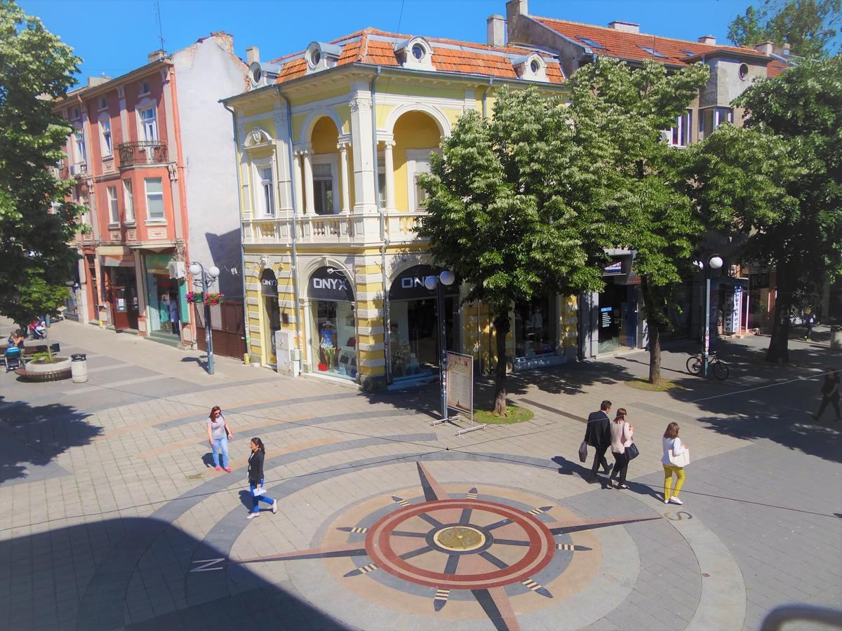 Hostel Compass Burgas Exterior foto